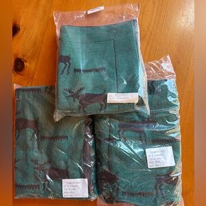 True Grit Green Moose Pattern Bath Towels and Bath Mat